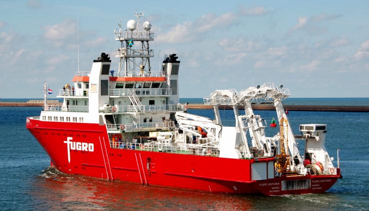 Side view FUGRO VENTURER